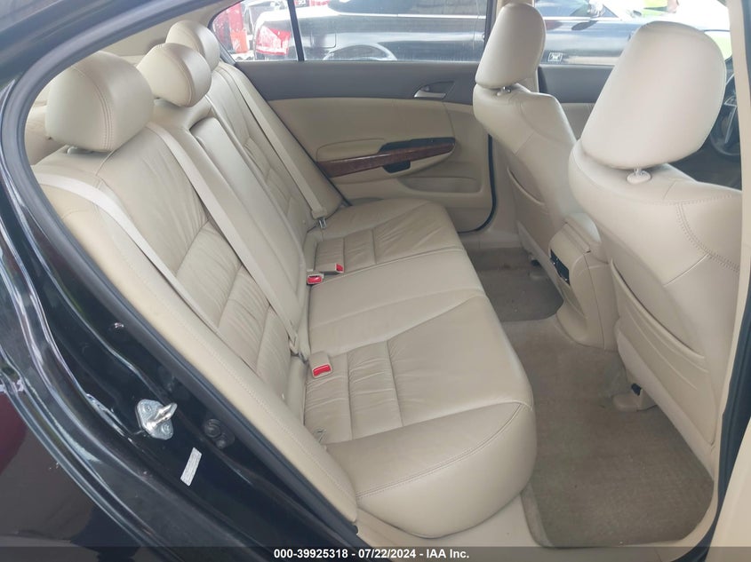 2010 Honda Accord 3.5 Ex-L VIN: 1HGCP3F81AA027812 Lot: 39925318