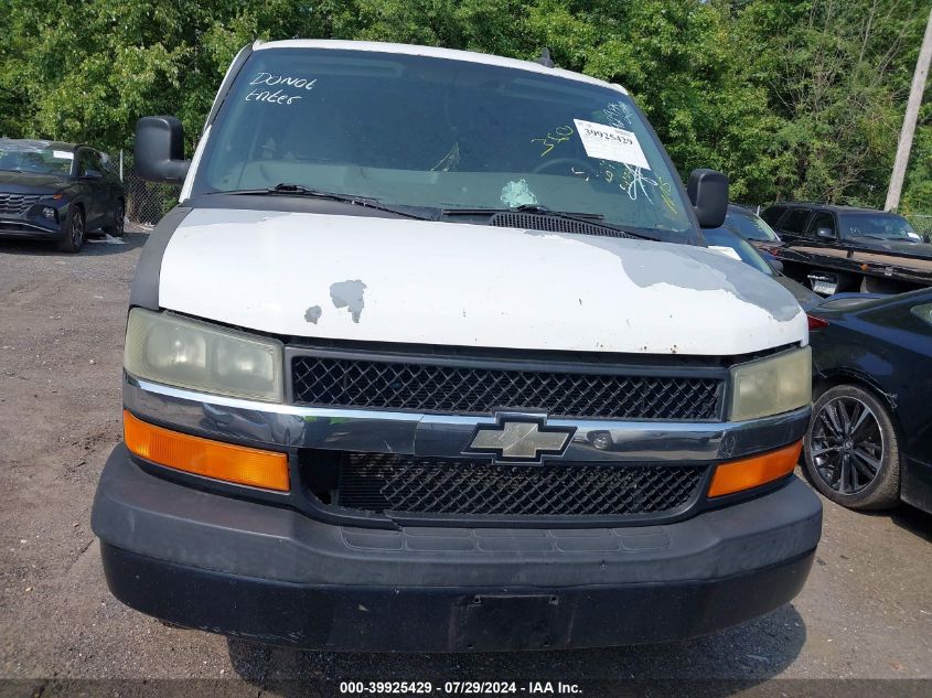 2018 Chevrolet Express 2500 Work Van VIN: 1GCWGAFP3J1332929 Lot: 39925429
