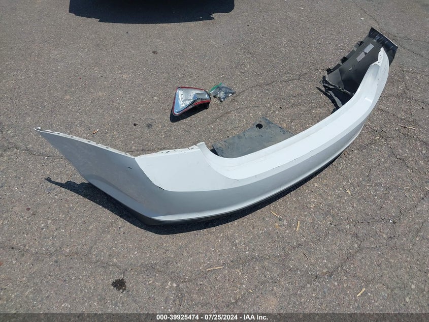 2017 CHEVROLET MALIBU 1LT - 1G1ZE5ST6HF130833