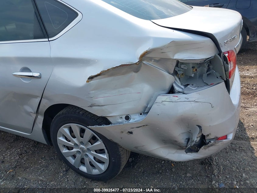 2015 Nissan Sentra Fe+ S/S/Sl/Sr/Sv VIN: 3N1AB7AP7FL647593 Lot: 39925477