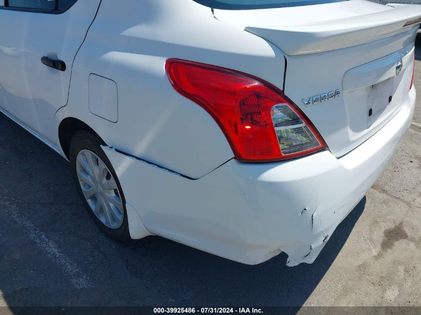 3N1CN7AP0JL838717 2018 Nissan Versa 1.6 S+