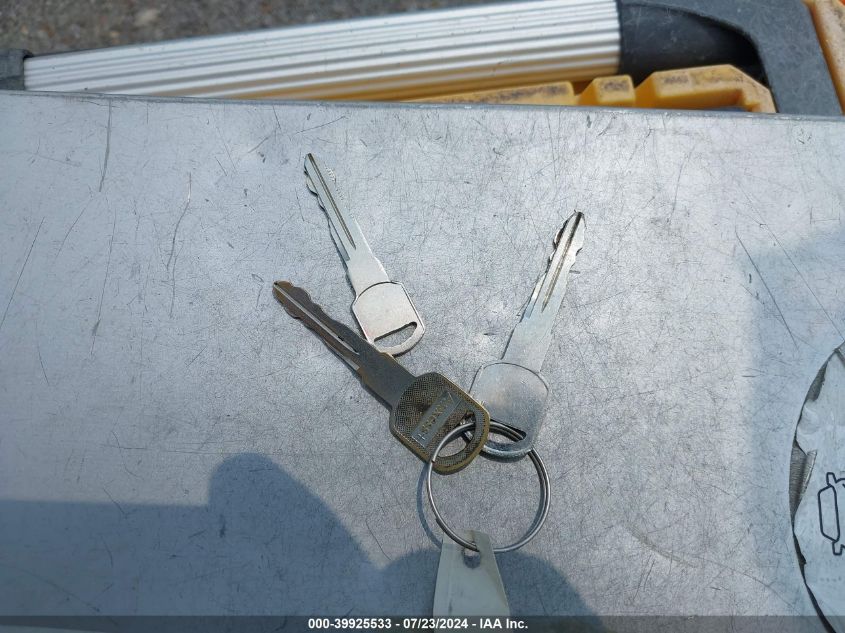 2002 Chevrolet Astro VIN: 1GCDM19X52B145408 Lot: 39925533