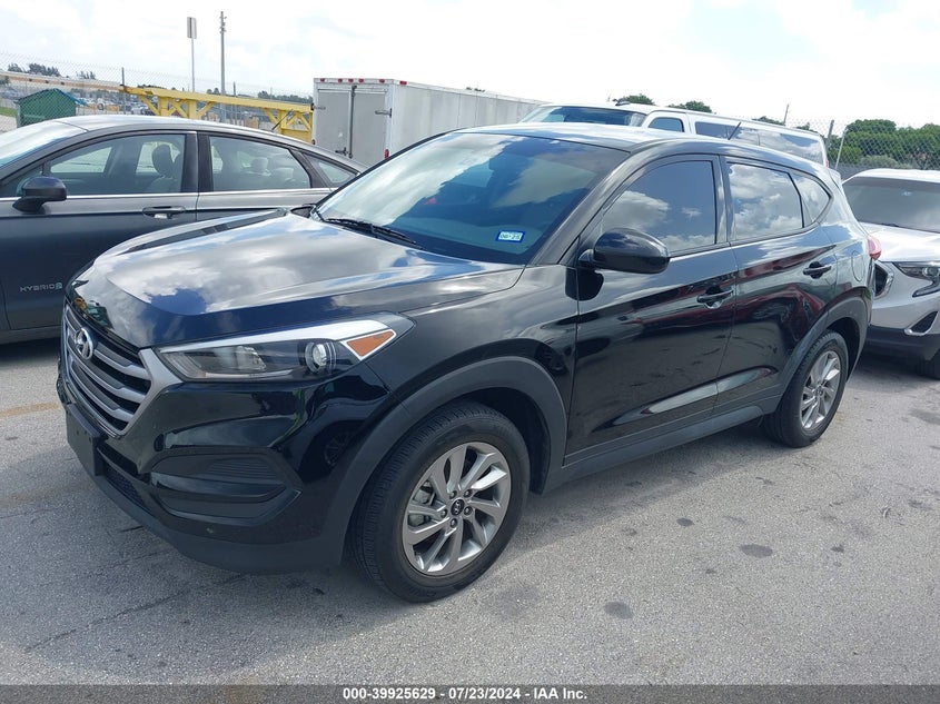 2018 HYUNDAI TUCSON SE - KM8J23A4XJU657282