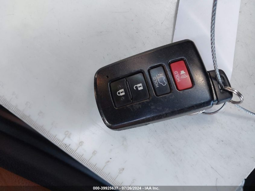 2017 Toyota Rav4 Hybrid Limited VIN: JTMDJREV1HD084678 Lot: 39925637