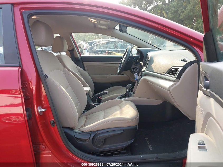 VIN 5NPD84LF2JH380769 2018 HYUNDAI ELANTRA SEL