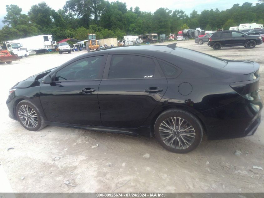 2022 Kia Forte Gt-Line VIN: 3KPF54AD5NE433235 Lot: 39925674