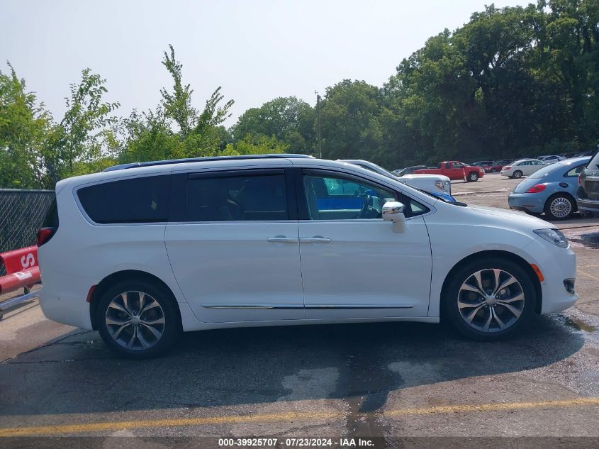 2017 Chrysler Pacifica Limited VIN: 2C4RC1GG4HR597744 Lot: 39925707