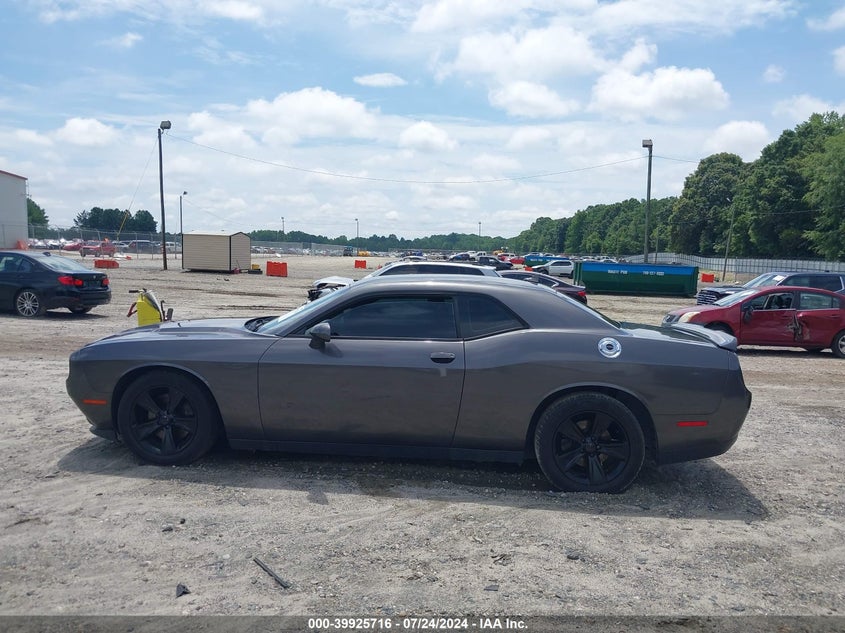 2015 Dodge Challenger Sxt VIN: 2C3CDZAG4FH712313 Lot: 39925716