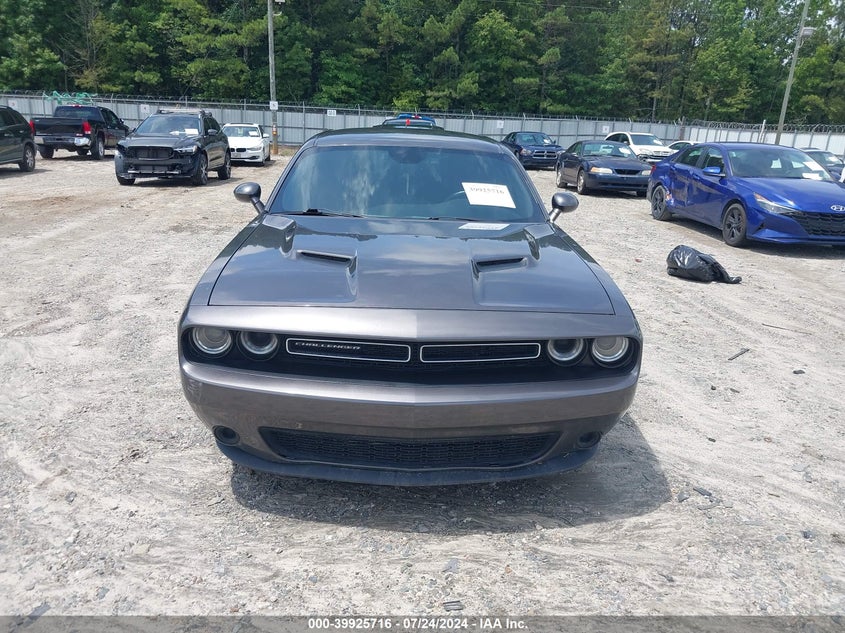 2015 Dodge Challenger Sxt VIN: 2C3CDZAG4FH712313 Lot: 39925716
