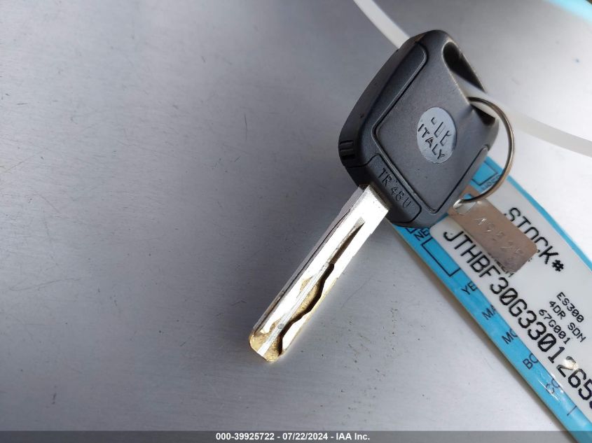 2003 Lexus Es 300 VIN: JTHBF30G330126538 Lot: 39925722