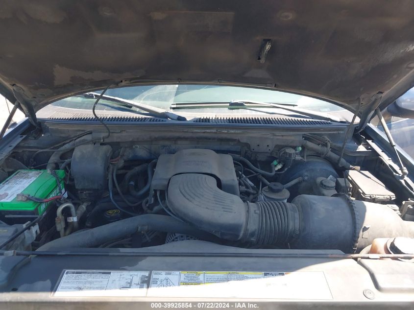 1999 Ford Expedition Eddie Bauer/Xlt VIN: 1FMRU176XXLA22121 Lot: 39925854