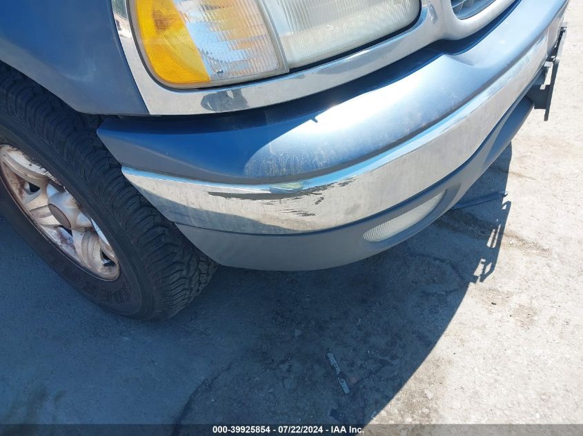 1999 Ford Expedition Eddie Bauer/Xlt VIN: 1FMRU176XXLA22121 Lot: 39925854