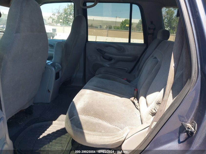 1999 Ford Expedition Eddie Bauer/Xlt VIN: 1FMRU176XXLA22121 Lot: 39925854