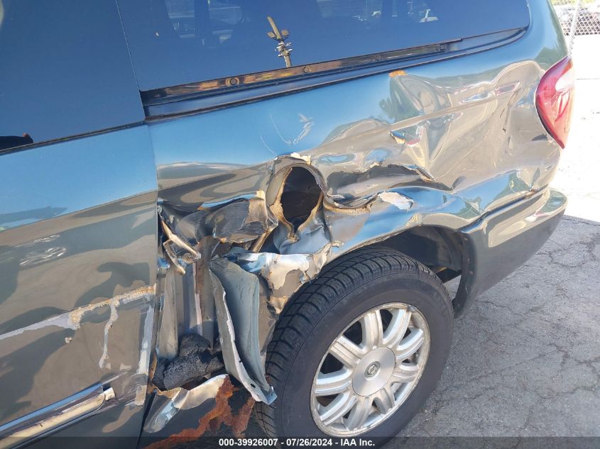 2005 Chrysler Town & Country Touring VIN: 2C4GP54L95R242410 Lot: 39926007