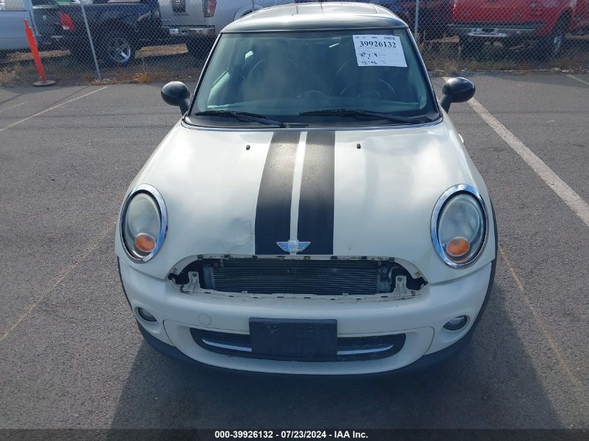 2011 Mini Cooper VIN: WMWSU3C52BT183910 Lot: 39926132