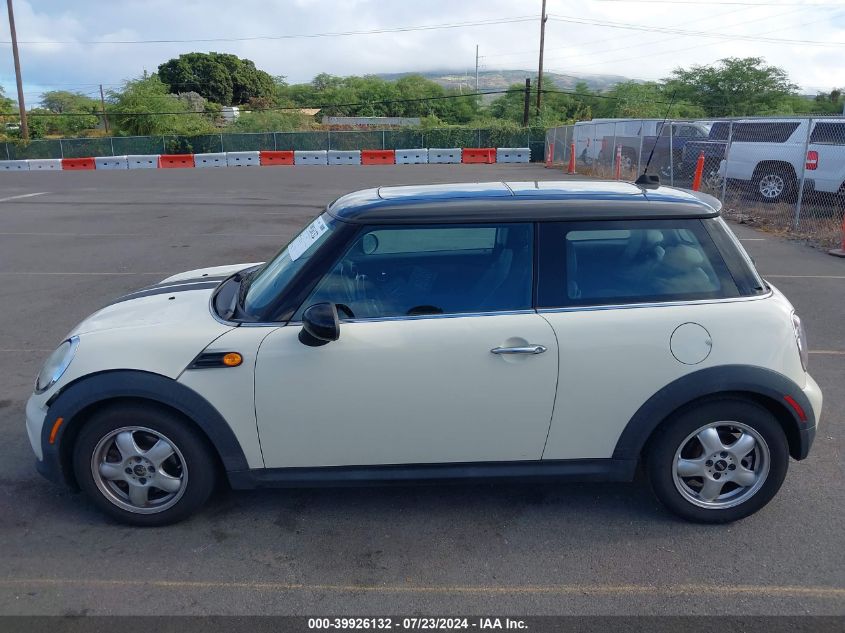 2011 Mini Cooper VIN: WMWSU3C52BT183910 Lot: 39926132