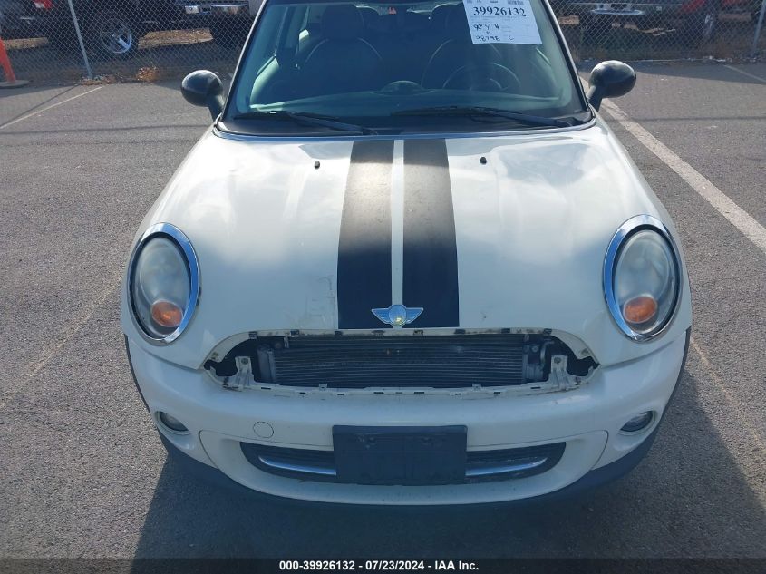 2011 Mini Cooper VIN: WMWSU3C52BT183910 Lot: 39926132