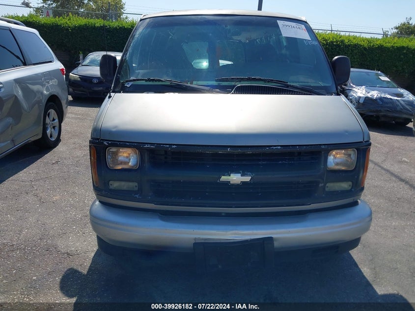 2002 Chevrolet Express VIN: 1GNFG15M421196942 Lot: 39926182