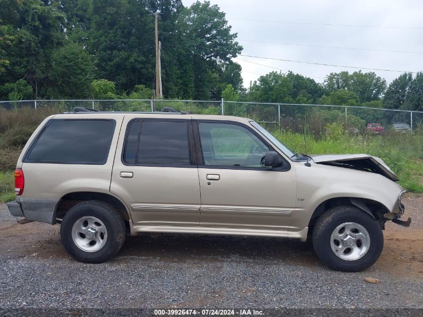 2000 Ford Explorer Xlt VIN: 1FMZU83P2YZC49924 Lot: 39926474