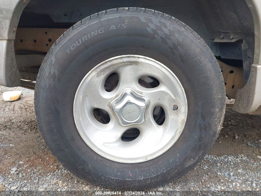 2000 Ford Explorer Xlt VIN: 1FMZU83P2YZC49924 Lot: 39926474