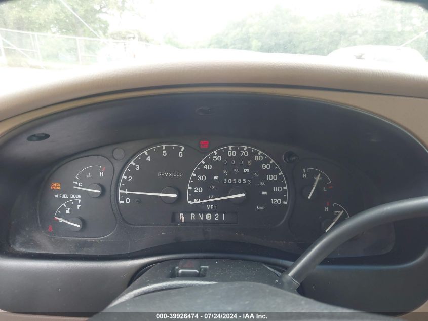 2000 Ford Explorer Xlt VIN: 1FMZU83P2YZC49924 Lot: 39926474