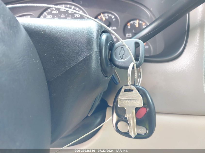 2002 Chevrolet Tahoe Lt VIN: 1GNEC13ZX2R268895 Lot: 39926610