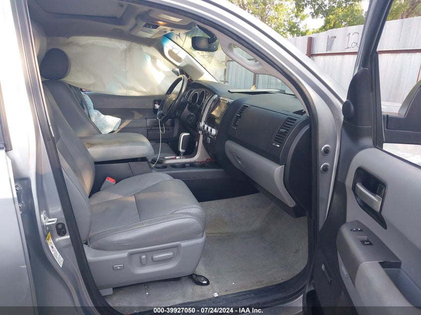 2010 Toyota Sequoia Limited VIN: 5TDJW5G16AS025465 Lot: 39927050