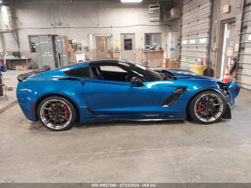 2015 CHEVROLET CORVETTE VIN: 1G1YS2D60F5607558