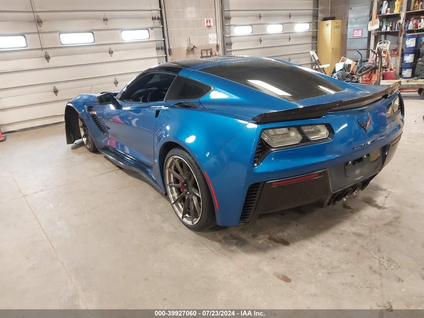 2015 CHEVROLET CORVETTE VIN: 1G1YS2D60F5607558