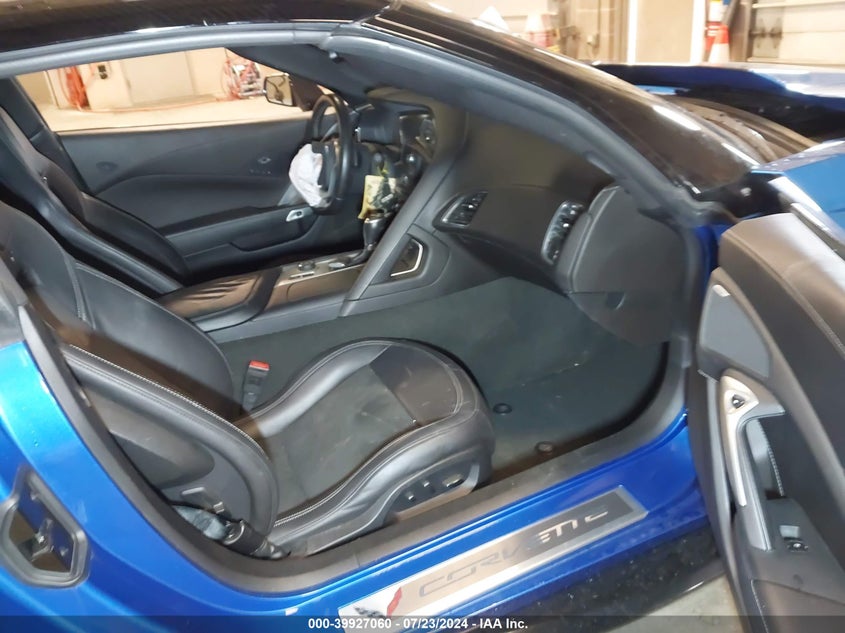 2015 CHEVROLET CORVETTE VIN: 1G1YS2D60F5607558