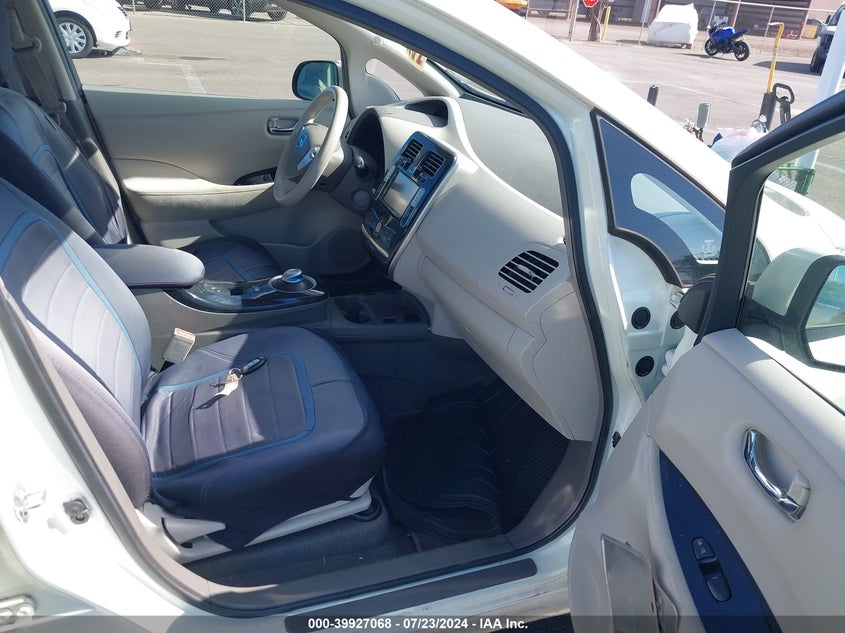 2011 Nissan Leaf Sl VIN: JN1AZ0CP0BT008588 Lot: 39927068