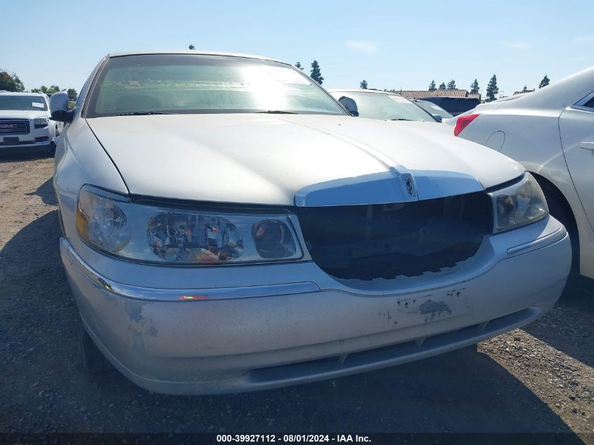 2001 Lincoln Town Car Signature VIN: 1LNHM82W01Y709730 Lot: 39927112