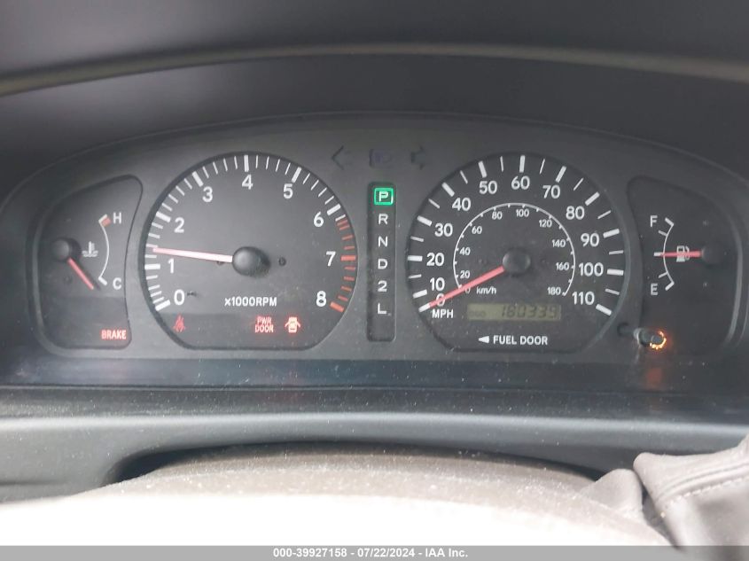 2000 Toyota Sienna Xle VIN: 4T3ZF13C5YU281124 Lot: 39927158