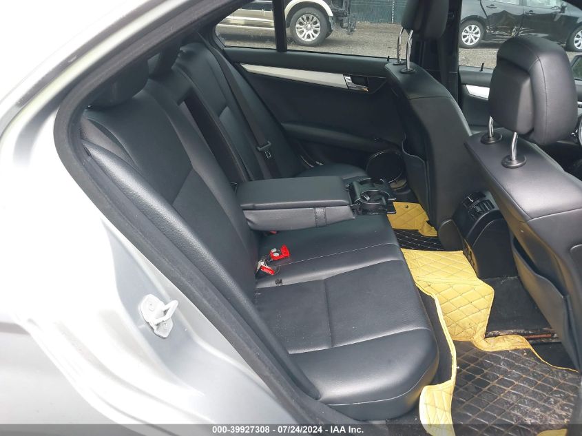 2010 Mercedes-Benz C 300 Luxury 4Matic/Sport 4Matic VIN: WDDGF8BBXAR086611 Lot: 39927308