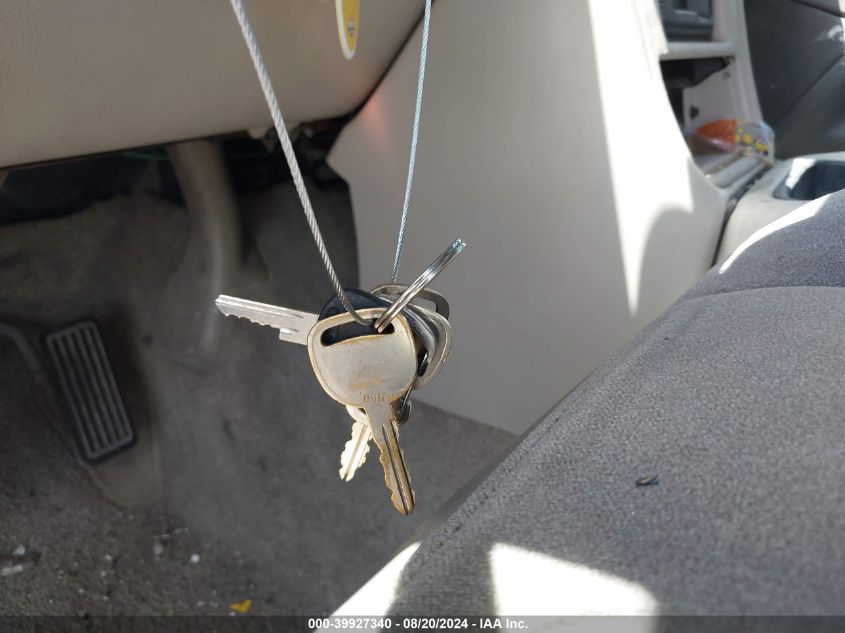 2002 Chevrolet Tahoe Lt VIN: 1GNEK13Z12J179332 Lot: 39927340