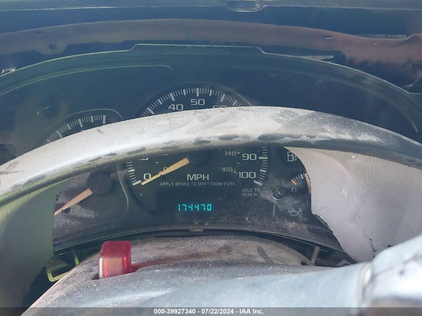 2002 Chevrolet Tahoe Lt VIN: 1GNEK13Z12J179332 Lot: 39927340