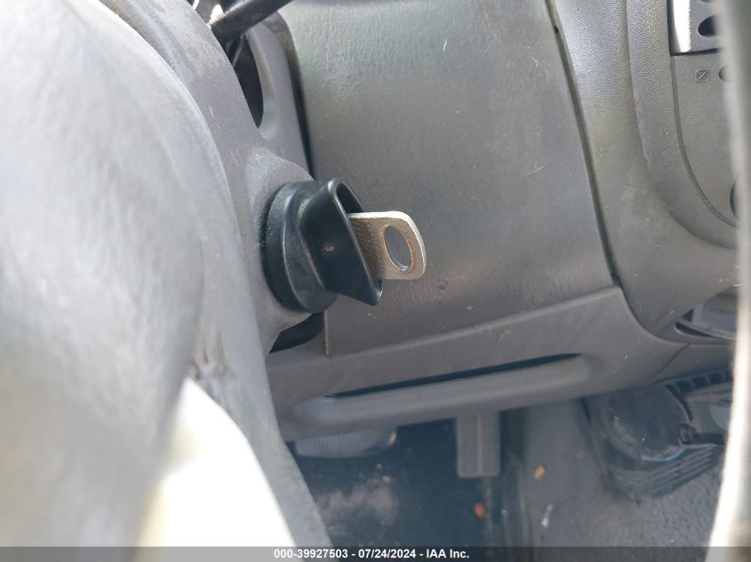 1998 Ford F150 VIN: 2FTRX18L7WCA31884 Lot: 39927503