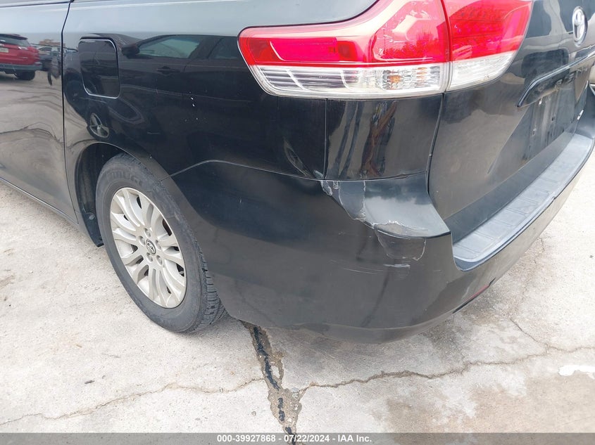 2011 Toyota Sienna Xle V6 VIN: 5TDYK3DC4BS161261 Lot: 39927868