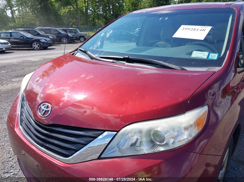 2014 Toyota Sienna Le V6 8 Passenger VIN: 5TDKK3DC4ES512745 Lot: 39928148