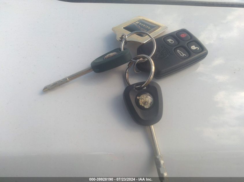 1999 Jaguar Xj8 Vanden Plas VIN: SAJKX6046XC859551 Lot: 39928190