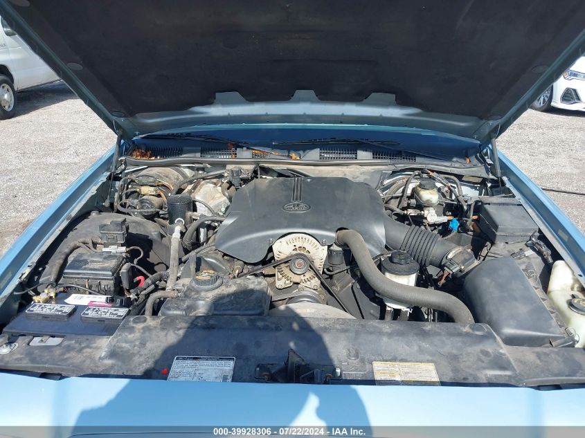 2000 Ford Crown Victoria VIN: 2FAFP73W4YX150548 Lot: 39928306