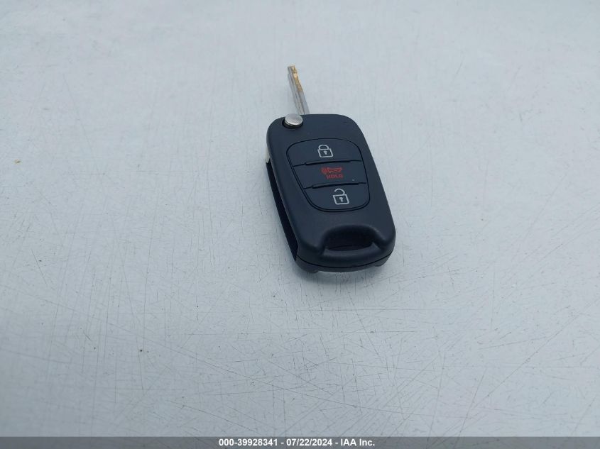 2011 Kia Soul + VIN: KNDJT2A25B7198043 Lot: 39928341