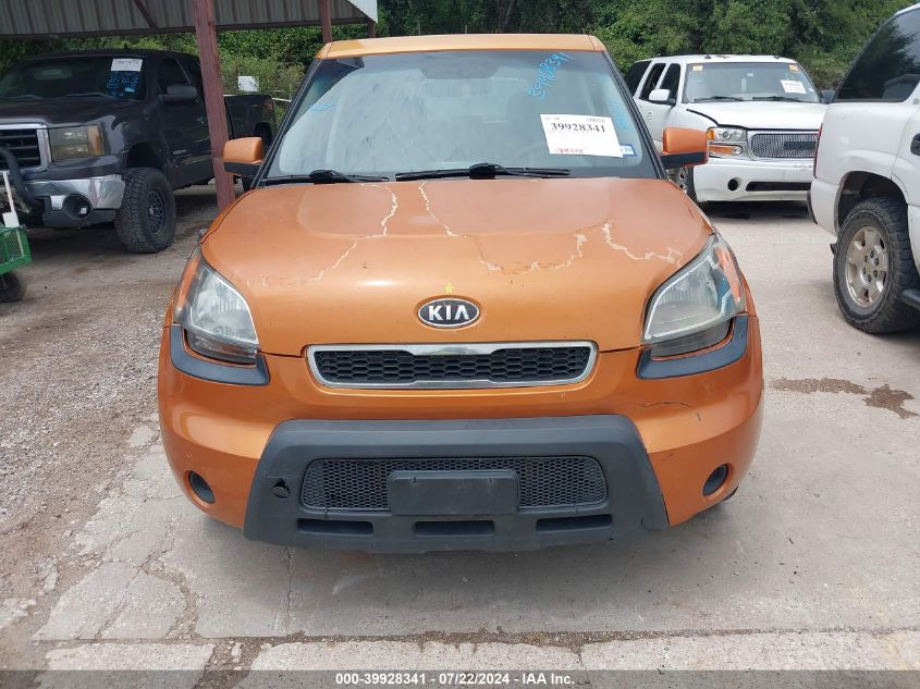 2011 Kia Soul + VIN: KNDJT2A25B7198043 Lot: 39928341