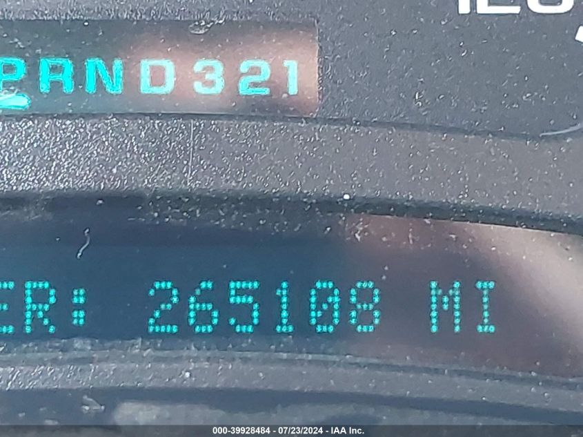 2004 Chevrolet Tahoe Ls VIN: 1GNEK13V64J157049 Lot: 39928484