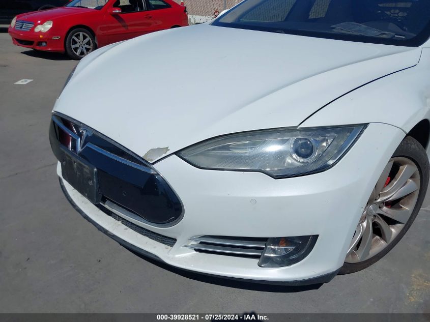 2015 Tesla Model S 70D/85D/P85D VIN: 5YJSA1H26FFP74040 Lot: 39928521