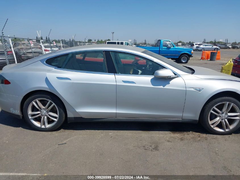 2015 Tesla Model S 60/70/85 VIN: 5YJSA1E18FF114125 Lot: 39928599