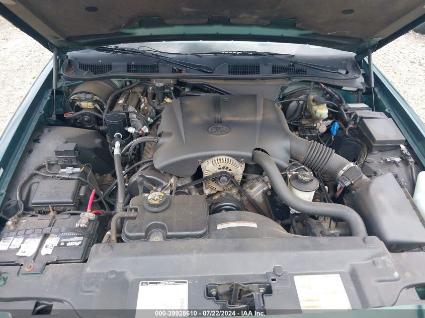 2000 Ford Crown Victoria Lx VIN: 2FAFP74W2YX137876 Lot: 39928610