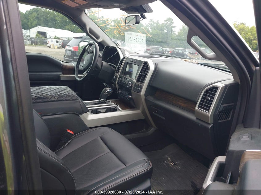 VIN 1FTEW1E51KFD10429 2019 FORD F-150 LARIAT