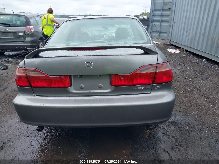 2000 Honda Accord 3.0 Ex VIN: 1HGCG1653YA032885 Lot: 39928754