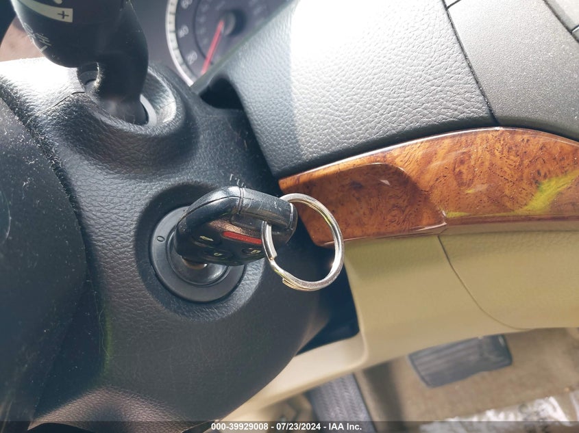 2011 Honda Accord 3.5 Ex-L VIN: 1HGCP3F88BA013665 Lot: 39929008